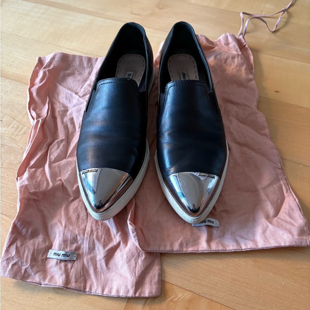 Miu Miu Pointed Toe Sneakers / Slip Ons 37